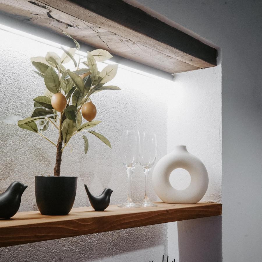 Dislocati Bnb - Jacuzzi Privata - Cucina - Tv60" - Minimal Luxury Marigliano Bagian luar foto