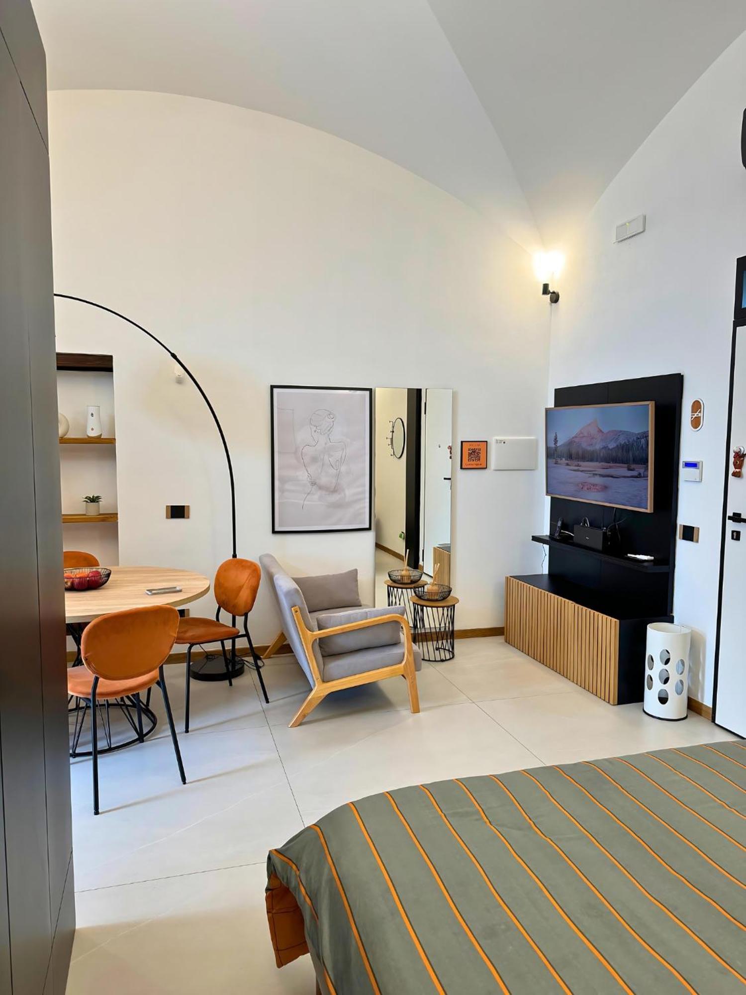 Dislocati Bnb - Jacuzzi Privata - Cucina - Tv60" - Minimal Luxury Marigliano Bagian luar foto
