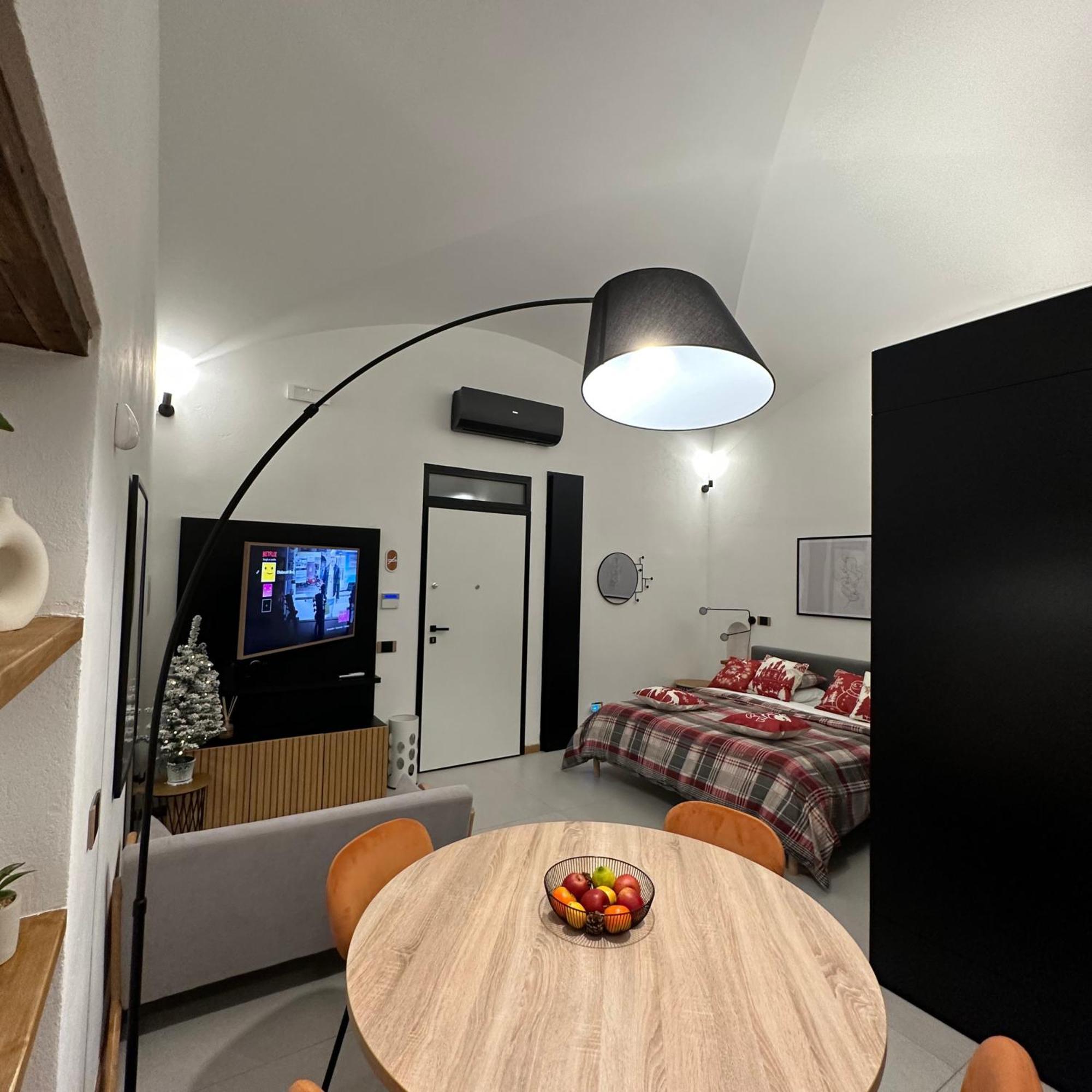 Dislocati Bnb - Jacuzzi Privata - Cucina - Tv60" - Minimal Luxury Marigliano Bagian luar foto